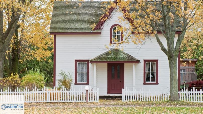 What are 8 key things to keep in mind when buying an older home