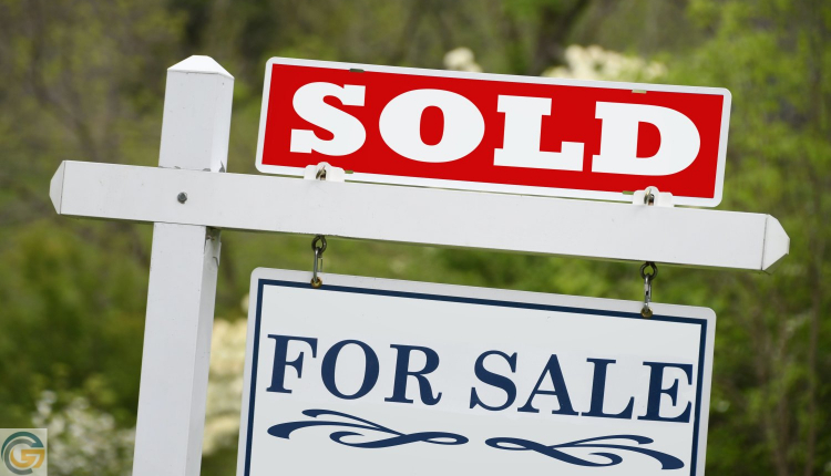 Should You Sell Before You Buy Your New Home